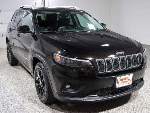 Used 2021 Jeep Cherokee Latitude Plus FWD image 5