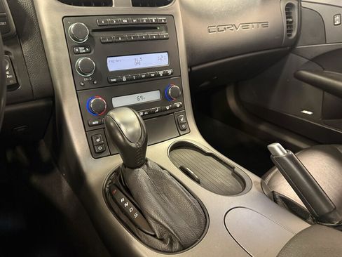 Used 2007 Chevrolet Corvette Convertible w/ Preferred Equipment Group RWD image 24