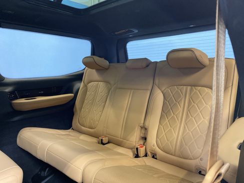 Used 2022 Jeep Grand Wagoneer Series III w/ Rear Seat Video Group 1 image 28