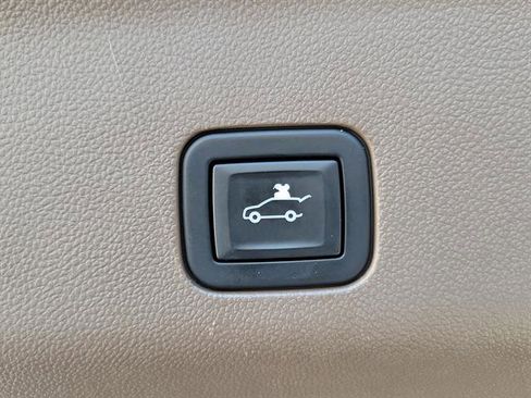 Used 2021 GMC Yukon Denali w/ Denali Ultimate Package image 13