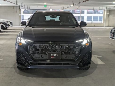 Used 2024 Audi Q8 Prestige w/ Prestige Package image 2