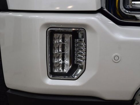 Used 2022 GMC Sierra 3500 Denali w/ Denali Ultimate Package image 14