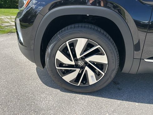 New 2026 Volkswagen Atlas SEL image 52