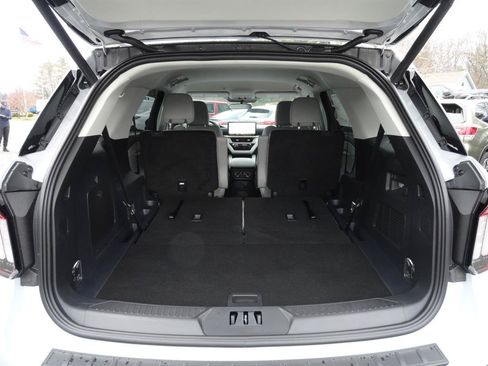 New 2026 Ford Explorer Active w/ Active Comfort Package AWD/4WD image 24
