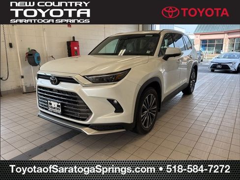 New 2026 Toyota Grand Highlander AWD Hybrid image 1