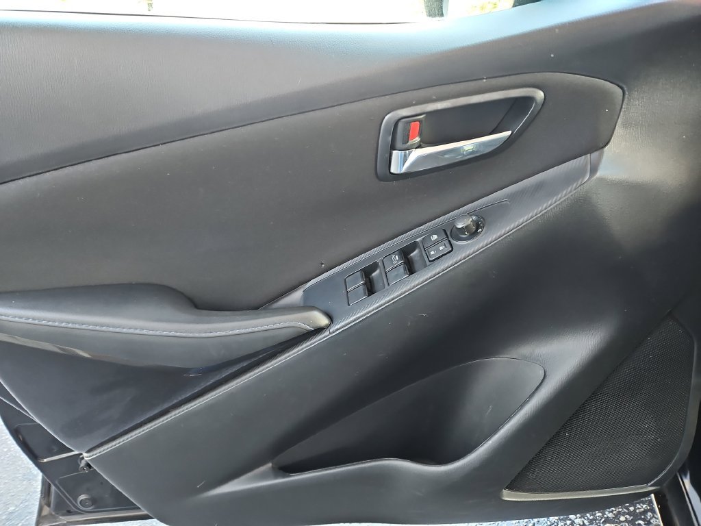 Used 2017 Toyota Yaris iA FWD image 24