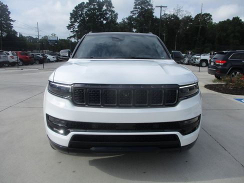 Used 2024 Jeep Grand Wagoneer Series II Obsidian w/ Quick Order Packagew 28T AWD/4WD image 5