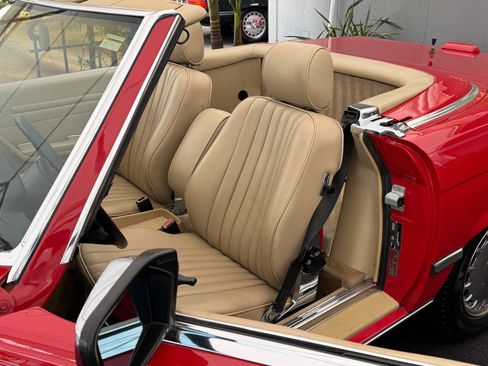 Used 1989 Mercedes-Benz 560 SL image 23