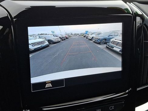 Certified 2023 Chevrolet Traverse LT image 19