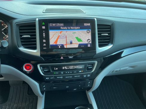 Used 2016 Honda Pilot Elite image 24
