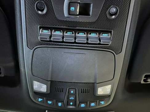 Used 2020 Ford F250 Platinum w/ FX4 Off-Road Package AWD/4WD image 22