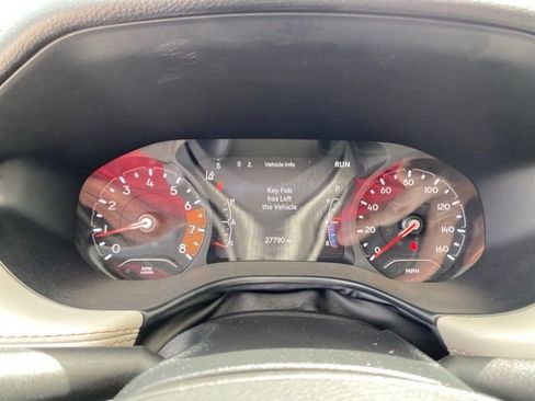 Used 2025 Jeep Compass Limited AWD/4WD image 19