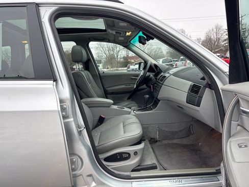 Used 2005 BMW X3 3.0i image 12