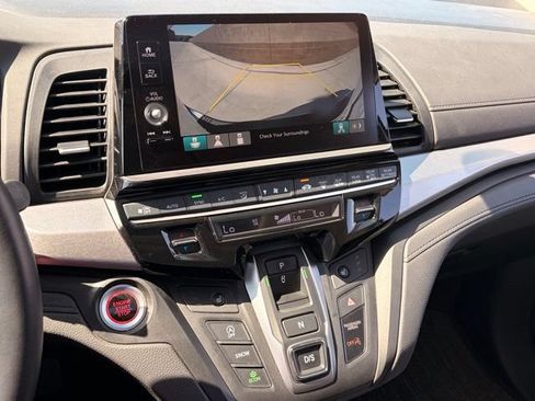 Used 2025 Honda Odyssey EX-L image 15
