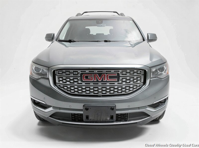 Used 2017 GMC Acadia Denali w/ Technology Package FWD image 2