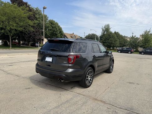 Used 2018 Ford Explorer Sport AWD/4WD image 7