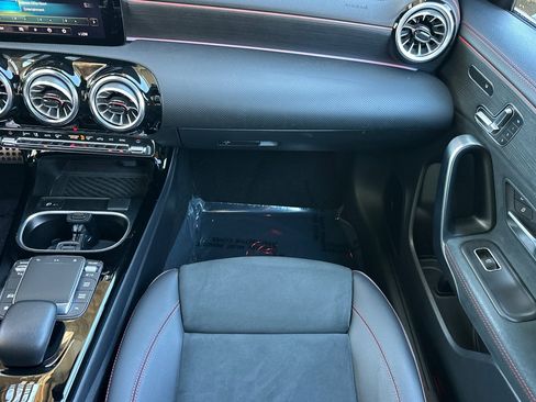 Used 2023 Mercedes-Benz CLA 250 image 30