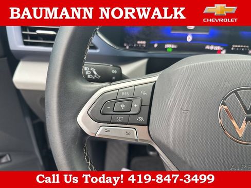 Used 2023 Volkswagen Taos SE image 13