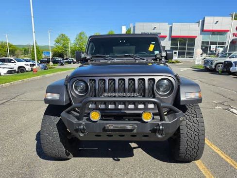 Used 2018 Jeep Wrangler Unlimited Sport S AWD/4WD image 2