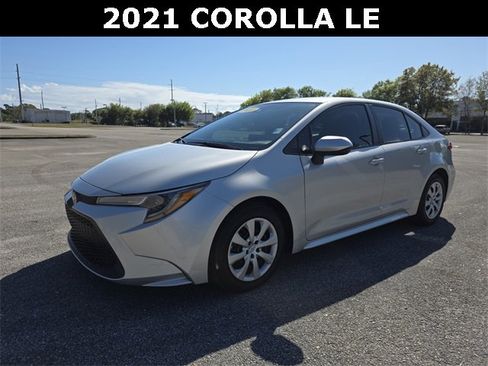 Used 2021 Toyota Corolla LE image 7
