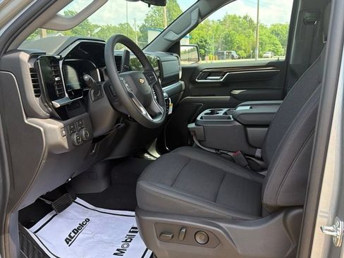 New 2026 Chevrolet Silverado 1500 LT AWD/4WD image 12