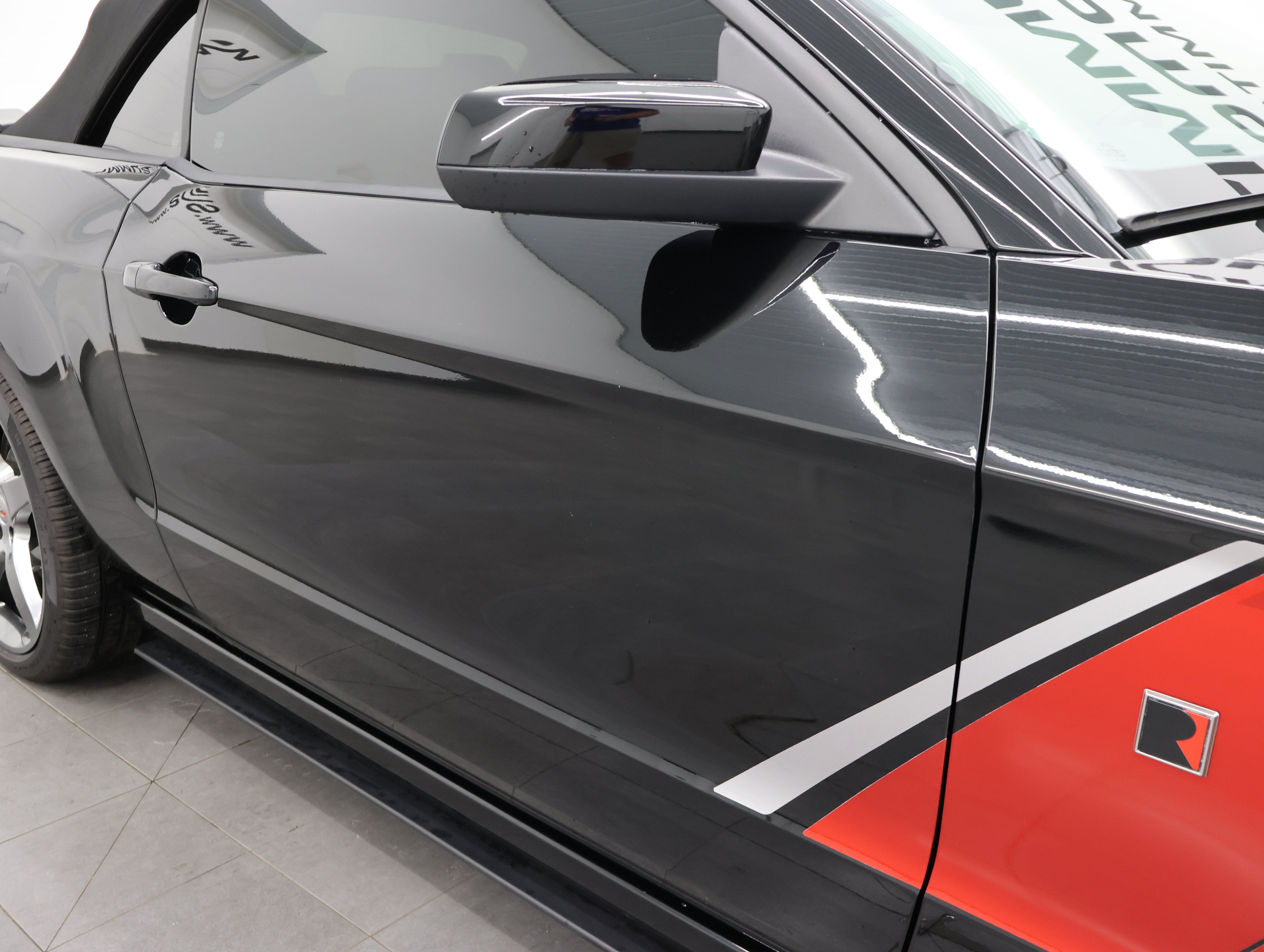 Used 2013 Ford Mustang GT Premium RWD image 29