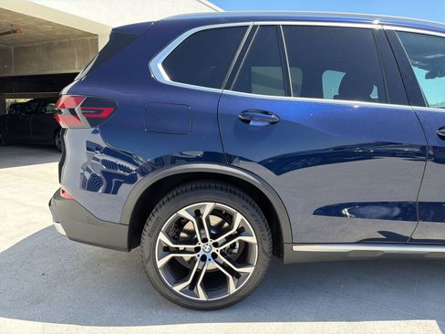Used 2026 BMW X5 sDrive40i w/ Premium Package image 6