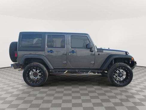 Used 2018 Jeep Wrangler Unlimited Sport S AWD/4WD image 8