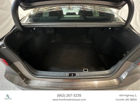 Used 2020 Toyota Camry LE FWD image 24