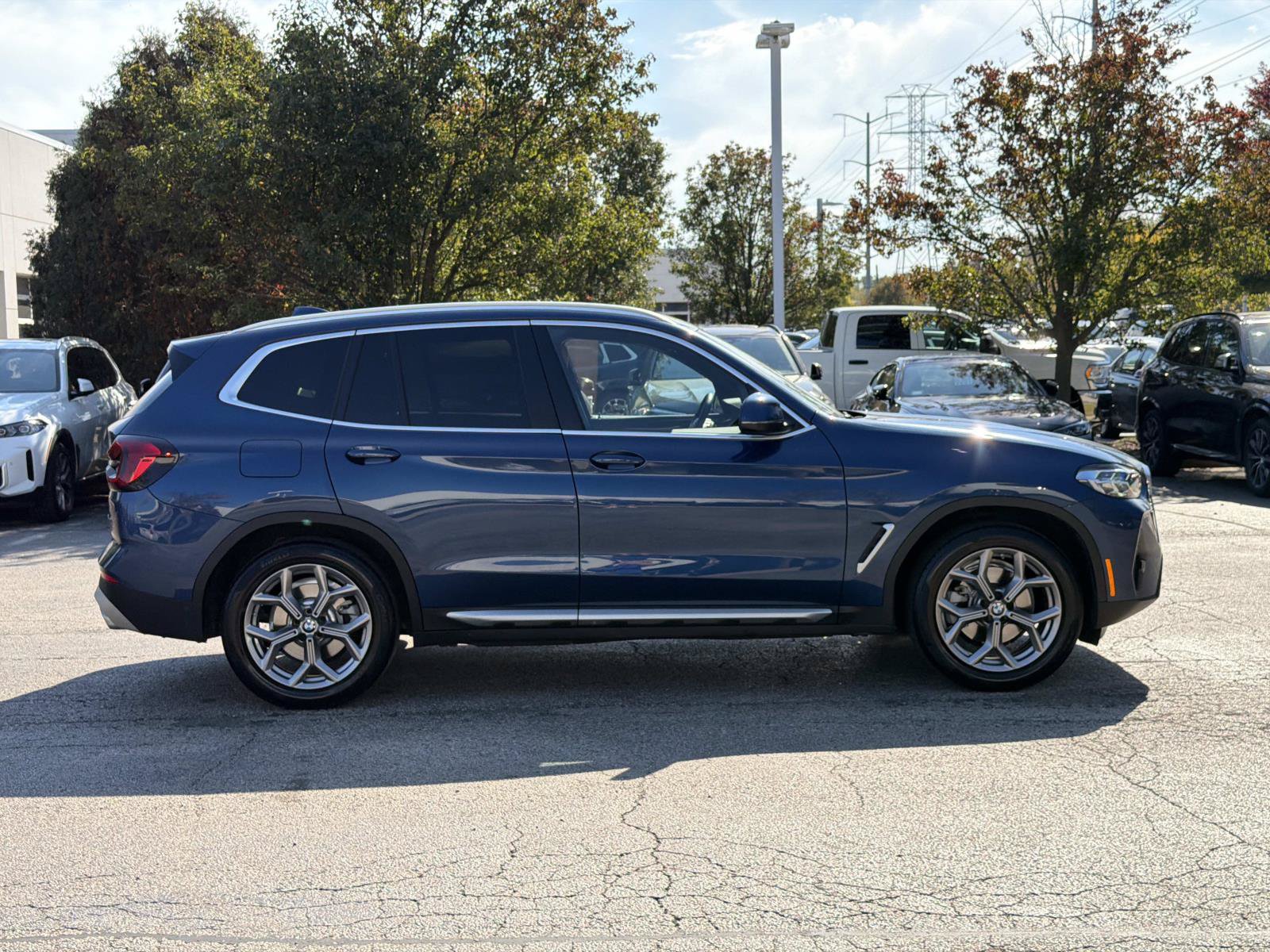 Certified 2023 BMW X3 xDrive30i w/ Premium Package w/ZPA AWD/4WD image 4