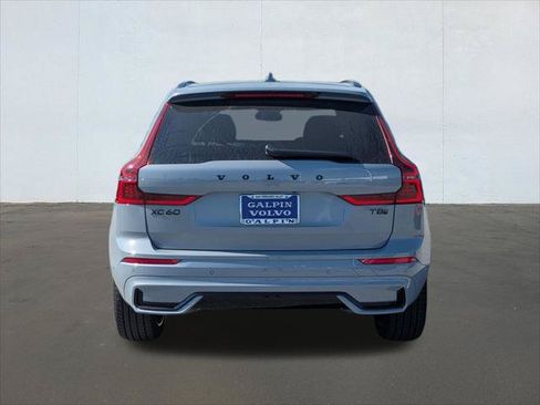 New 2026 Volvo XC60 T8 Ultra w/ Climate Package PRO AWD/4WD image 5