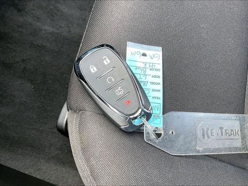 Used 2022 Chevrolet Malibu LT image 36