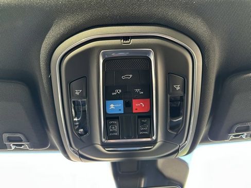 New 2025 Jeep Grand Cherokee L Altitude image 40