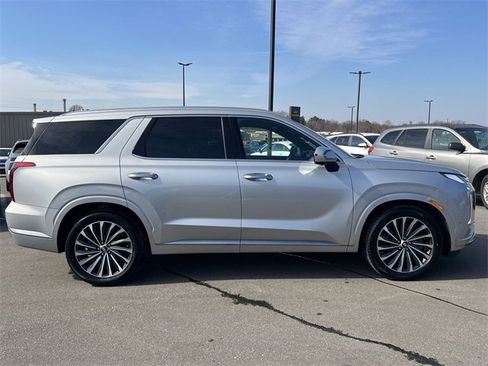 Used 2024 Hyundai Palisade Calligraphy image 44
