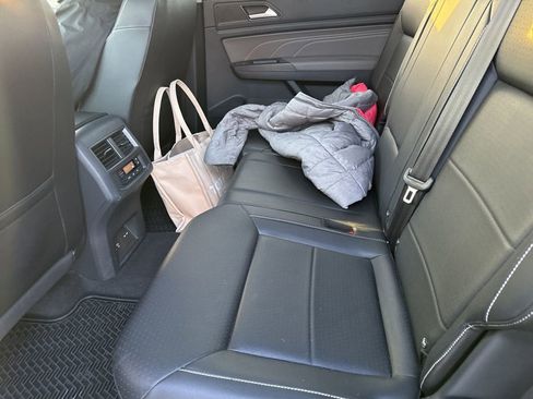 Used 2022 Volkswagen Atlas SE image 14