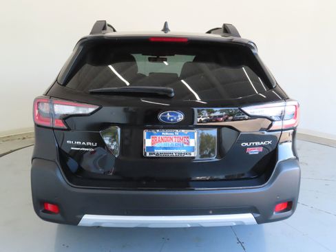 New 2025 Subaru Outback Limited image 5