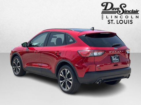 Used 2022 Ford Escape SE w/ SE Sport Appearance Package FWD image 5