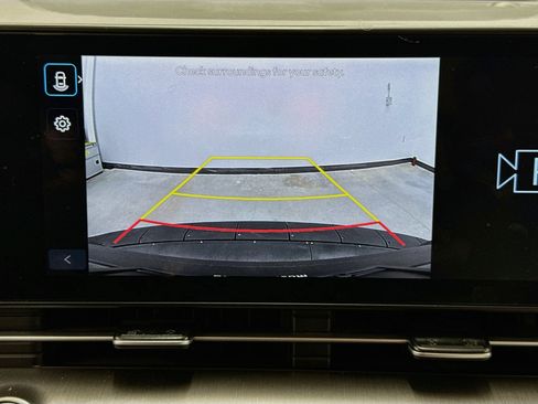 Used 2025 Hyundai Kona SEL FWD image 22