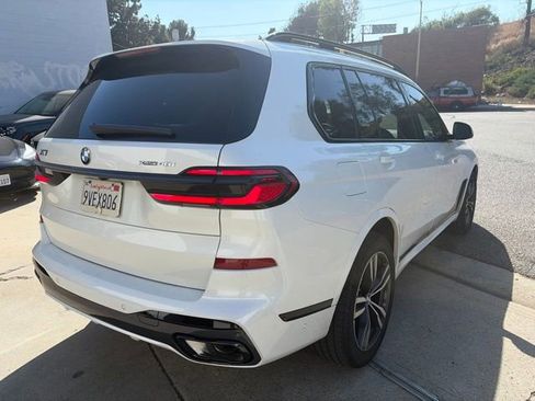 Used 2026 BMW X7 xDrive40i w/ M Sport Package AWD/4WD image 3