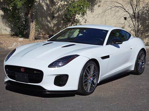 Used 2018 Jaguar F-TYPE R-Dynamic image 6