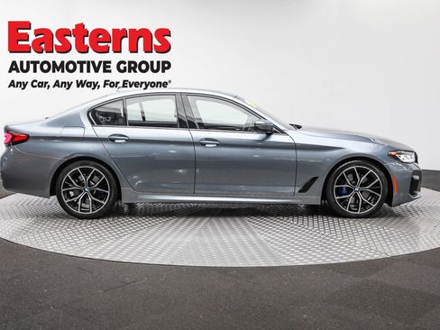 Used 2022 BMW 530i xDrive w/ M Sport Package image 4