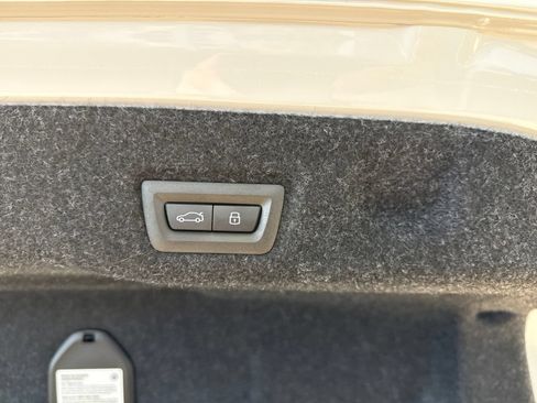 Used 2026 BMW 530i xDrive AWD/4WD image 12