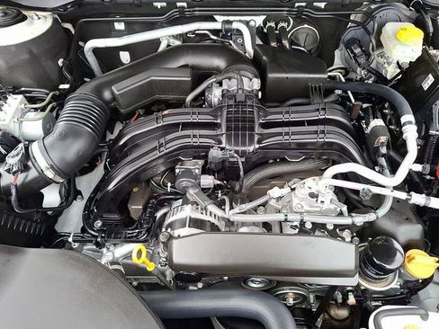 Certified 2025 Subaru Outback Premium image 30