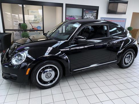 Used 2012 Volkswagen Beetle 2.5 FWD image 3