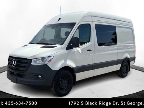 Used 2025 Mercedes-Benz Sprinter 2500 image 1