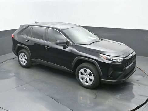 Used 2025 Toyota RAV4 LE FWD image 30