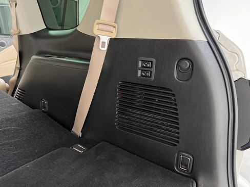 Used 2022 Nissan Armada Platinum w/ Captain's Chairs Package RWD image 51