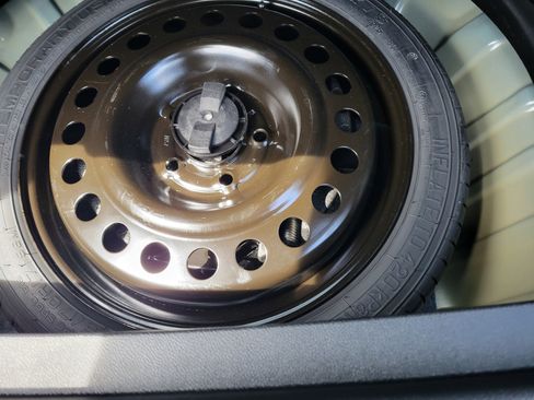 Used 2026 Chevrolet Equinox LT w/ Convenience Package II image 41