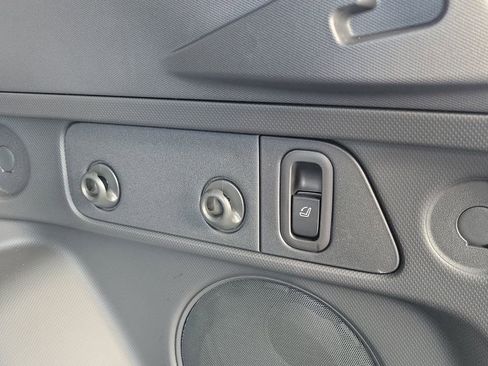 Used 2025 Subaru Forester Touring image 15