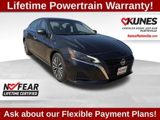 Used 2025 Nissan Altima 2.5 SV FWD video 1